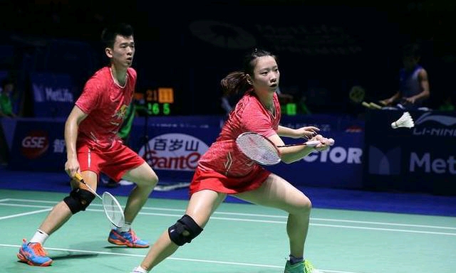 仅依赖于他 仅依赖于他