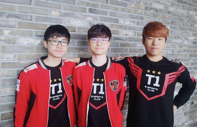 员多元化的 员多元化的