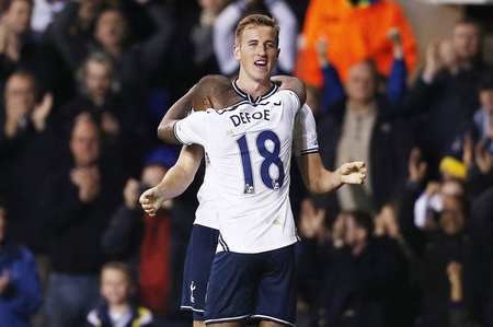 他在足球场 他在足球场